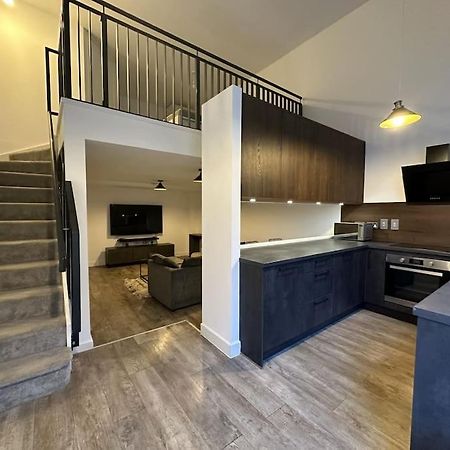Luxurious 1-Bedroom With Parking เบอร์มิงแฮม ภายนอก รูปภาพ